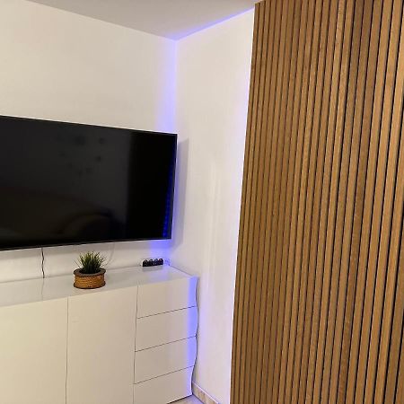 דירות Mietersheim Souterrain Fewo, Europapark, Netflix, 2Xtv מראה חיצוני תמונה