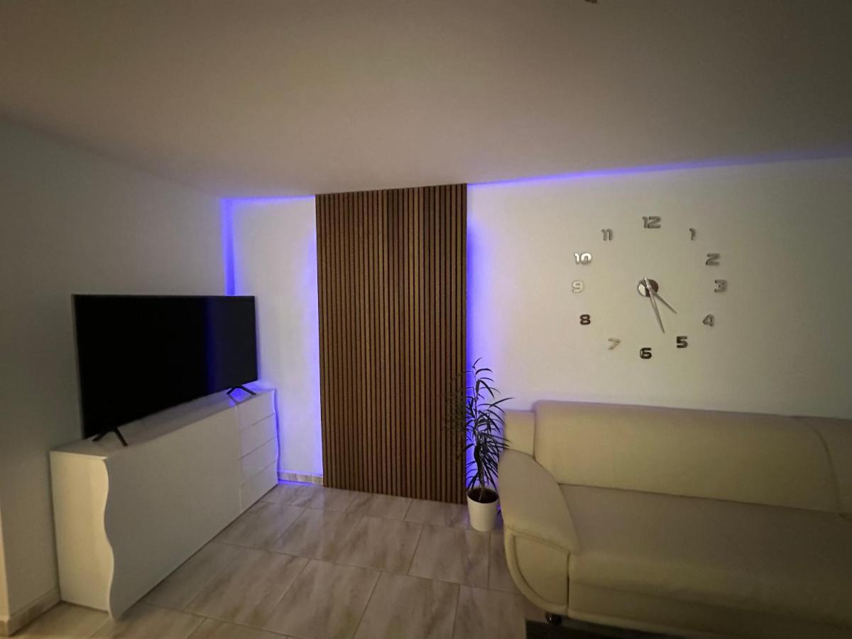 דירות Mietersheim Souterrain Fewo, Europapark, Netflix, 2Xtv מראה חיצוני תמונה